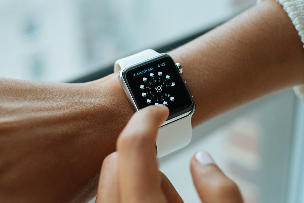 Which Apple Watch is best for female?